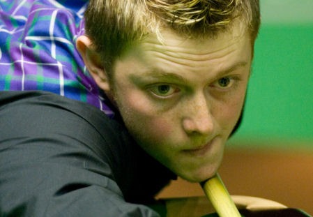 中占据上风 中占据上风